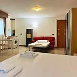 Acquatica House - San Siro District